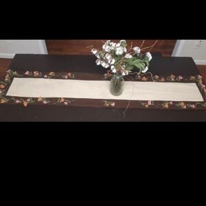 Pier 1 Jardinia Floral Table Runner 14” X 72” Cottage Core Dining Kitchen Table